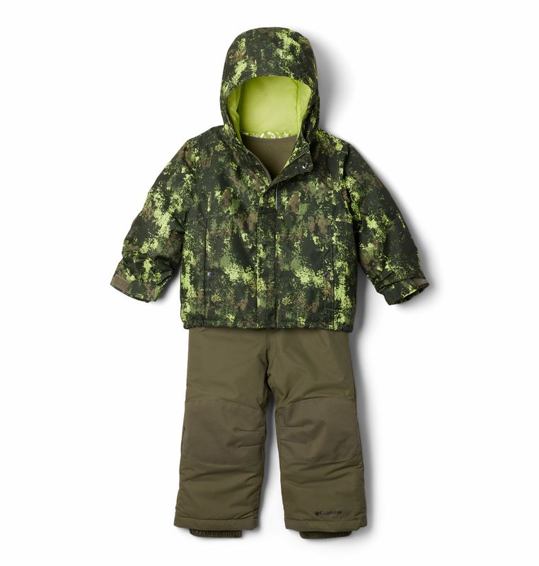 FRONT VIEW OF COLUMBIA YOUTH BUGA™ II SET ONE PIECE OUTFIT WITH MAXIMUM WARMTH AND WATERPROOF