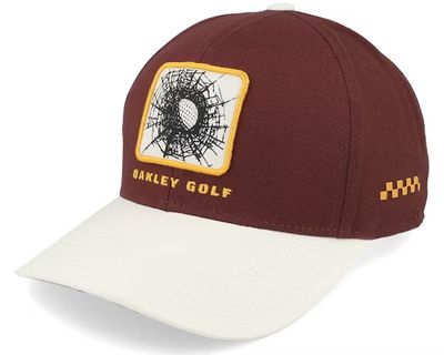 FRONT VIEW OF OAKLEY UNISEX PERFORMANCE PATCH TRUCKER CAP WITH CUSTOMIZED FIT AND COMFORT