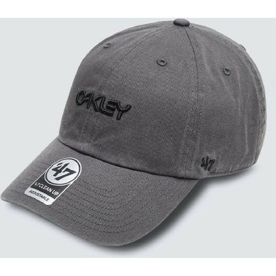 FRONT VIEW OF OAKLEY UNISEX REMIX DAD CAP WITH VINTAGE STYLE AND 6-PANEL DESIGN