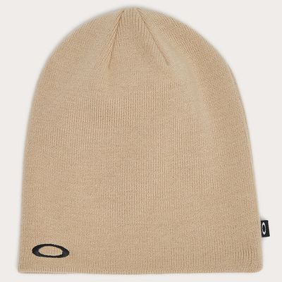 FRONT VIEW OF OAKLEY UNISEX FINE KNIT WINTER HAT WITH CLASSIC STYLE AND WARMTH