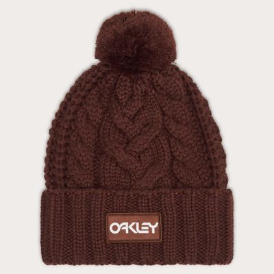 FRONT VIEW OF OAKLEY UNISEX HARPER POM BEANIE WINTER HAT WITH CLASSIC STYLING AND SOFTNESS