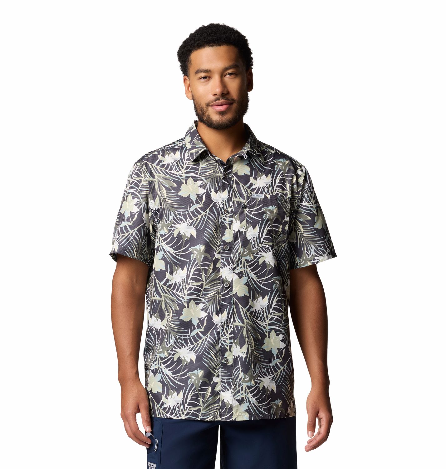 MAIN IMAGE OF COLUMBIA MENS SUPER SLACK TIDE™ CAMP SHORT SLEEVE SHIRT IN CYPRESS TROPICFIELD SMALL