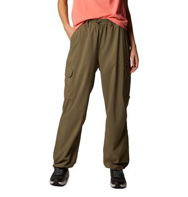 FRONT VIEW OF COLUMBIA WOMENS SKIEN VALLEY™ CARGO PANT WITH UPF 50 AND MOISTURE WICKING