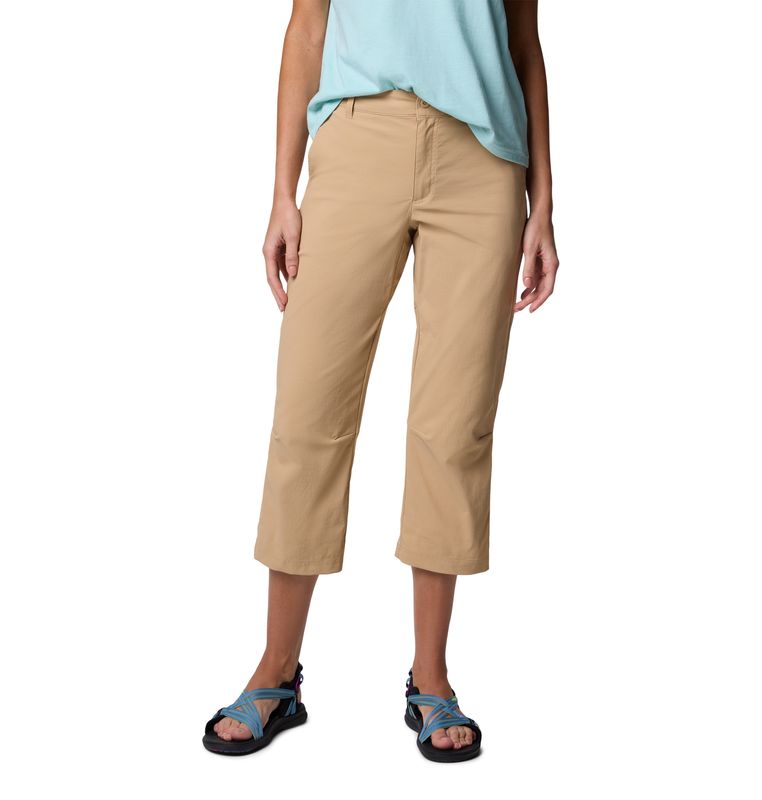 FRONT VIEW OF COLUMBIA WOMENS LESLIE FALLS™ II CAPRI WITH UPF 50 AND RAIN &amp; STAIN REPELLENT