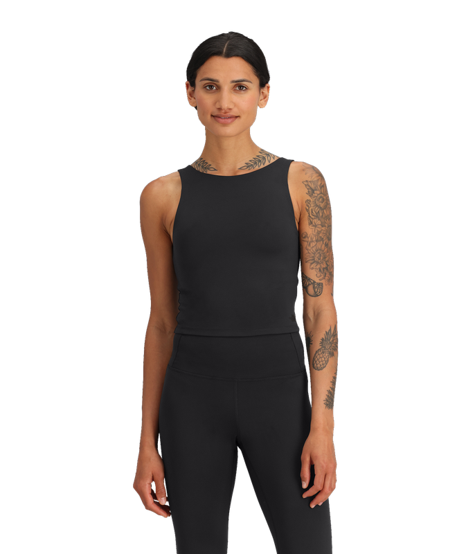 FRONT VIEW OF THE NORTH FACE WOMENS DUNE SKY TANK TOP WITH STRETCHABLE FABRIC