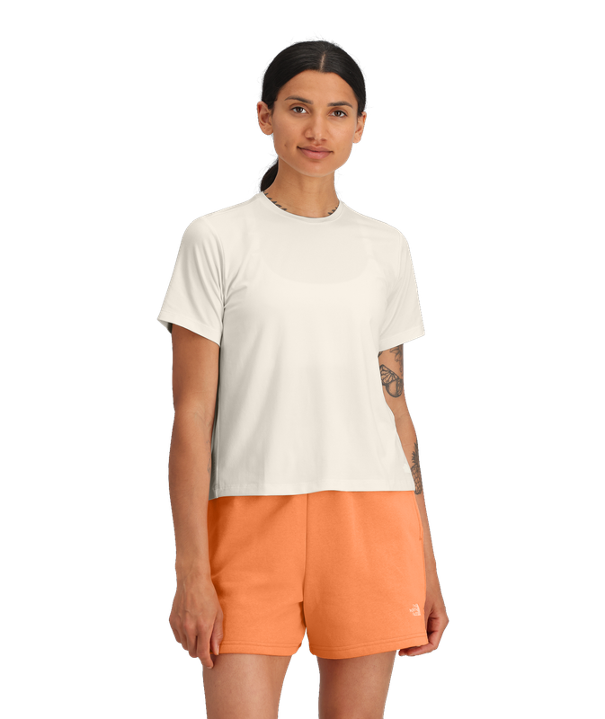 FRONT VIEW OF THE NORTH FACE WOMENS DUNE SKY SHORT SLEEVE SHIRT WITH STRETCHABLE FABRIC