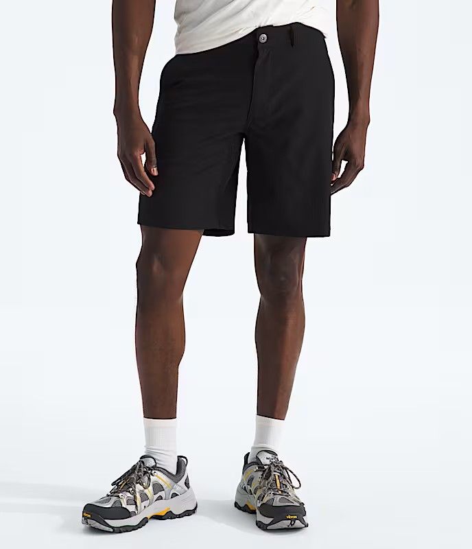FRONT VIEW OF THE NORTH FACE MENS ROLLING SUN PACKABLE SHORT WITH QUICK-DRYING AND WATER REPELLENCY