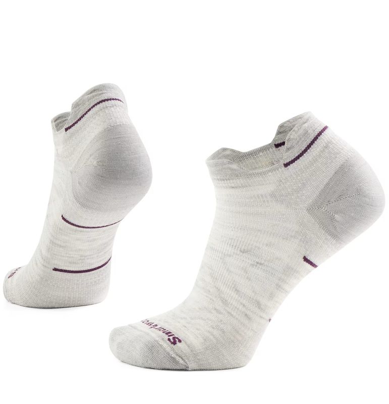 FULL VIEW OF SMARTWOOL WOMENS RUN ZERO CUSHION LOW ANKLE SOCKS WITH MERINO WOOL