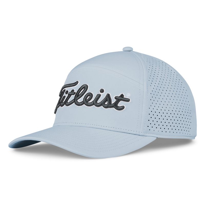 FRONT LEFT VIEW OF TITLEIST MENS DIEGO HAT WITH MAXIMUM BREATHABILITY AND 50+ UPF SUN PROTECTION