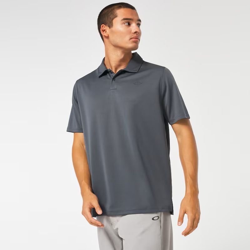 FRONT VIEW OF OAKLEY MENS ICON TN PROTECT RC POLO WITH BREATHABILITY AND FREEDOM OF MOVEMENT