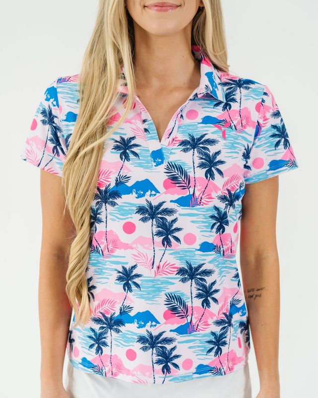 FRONT VIEW OF YATTA WOMENS SUNSET SWING POLO WITH 4-WAY STRETCH AND ALL DAY GOLF COURSE COMFORT