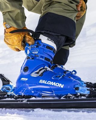 Downhill Ski Boot Buyers Guide