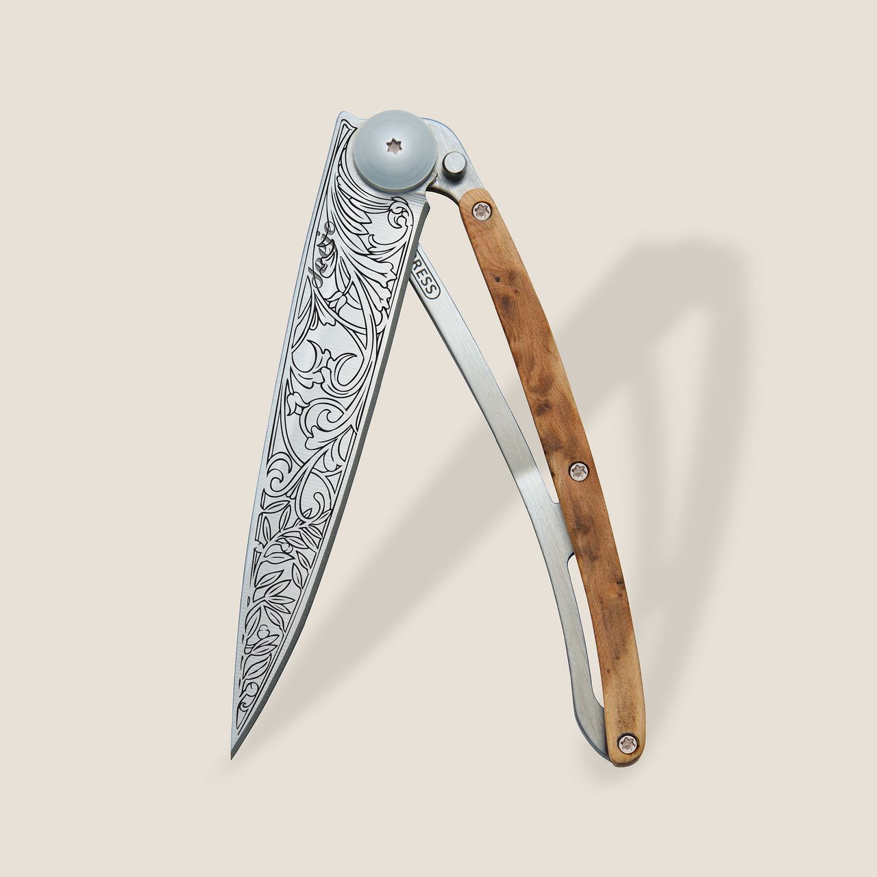 MAIN IMAGE OF DEEJO 37G ART NOUVEAU KNIFE IN JUNIPER WOOD WITH ULTRA LIGHTWEIGHT AND DURABILITY