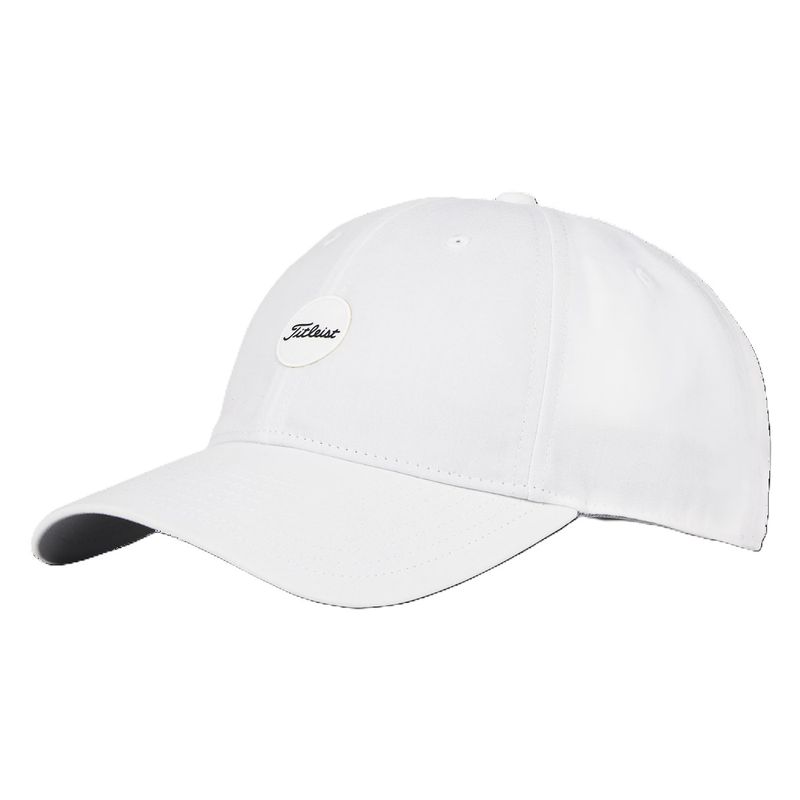 FRONT LEFT VIEW OF TITLEIST MENS MONTAUK LIGHTWEIGHT HAT WITH ADJUSTABLE VELCRO CLOSURE