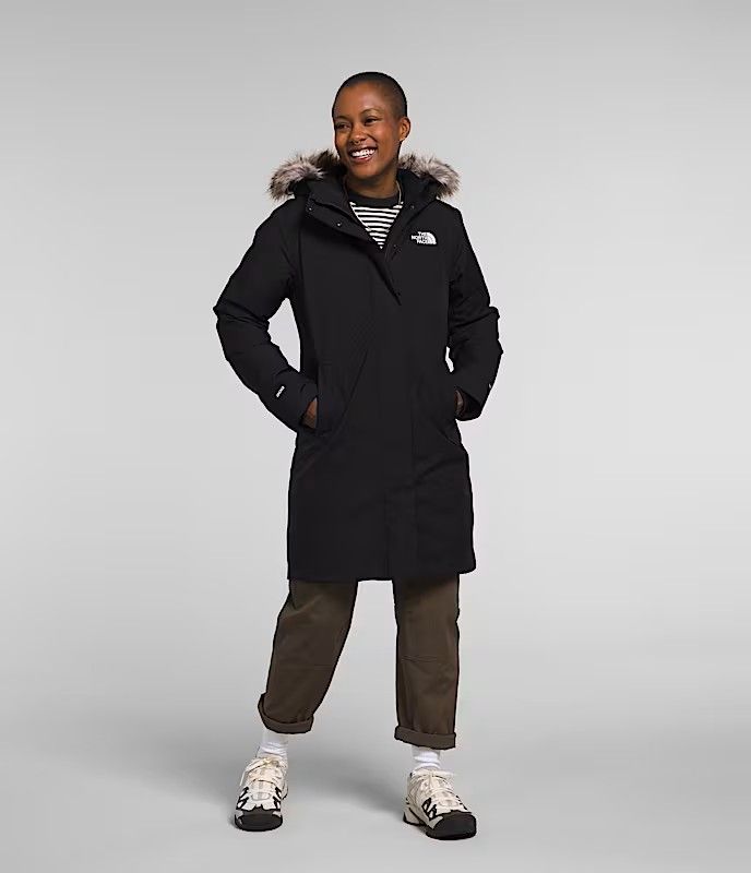 MAIN IMAGE OF THE NORTH FACE WOMENS ARCTIC PARKA IN TNF BLACK/NPF XS WITH 600-FILL DOWN INSULATION …