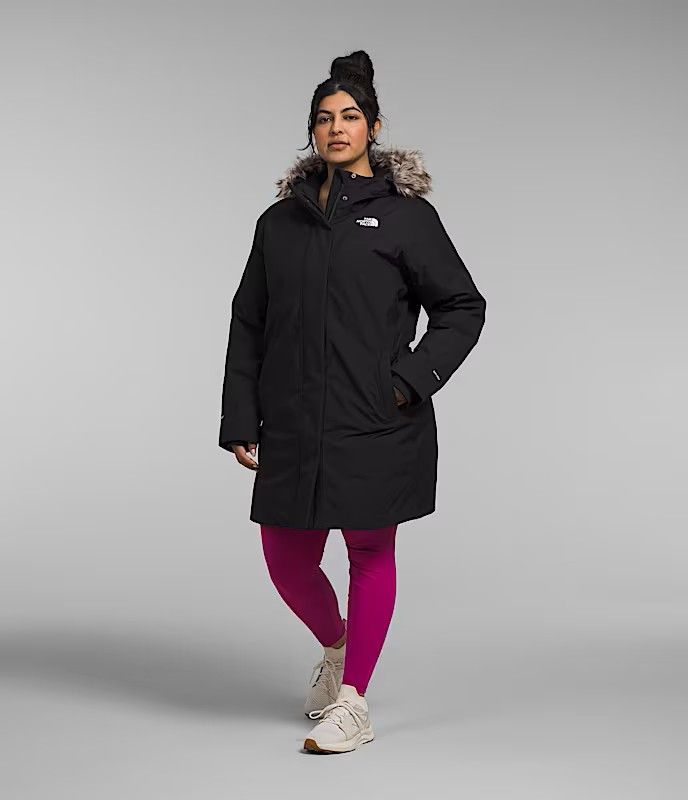MAIN IMAGE OF THE NORTH FACE WOMENS PLUS ARCTIC PARKA IN TNF BLACK/NPF 1X WITH 600-FILL DOWN INSULA…