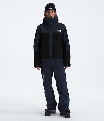 FRONT VIEW OF THE NORTH FACE MENS THERMOBALL™ SNOW TRICLIMATE® WINTER JACKET FEATURES WATERPROOFING…