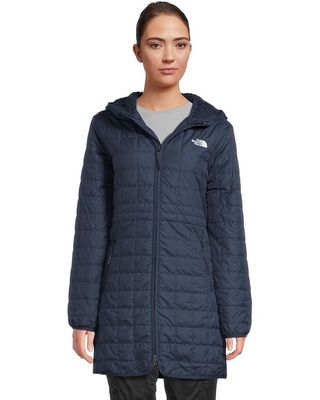 FRONT VIEW OF THE NORTH FACE WOMENS JUNCTION INSULATED PARKA FEATURES WATER REPELLENCY AND WARM INS…