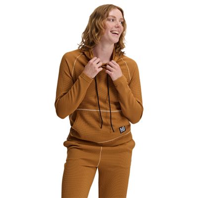 FRONT VIEW OF BLACKSTRAP WOMENS BASELEISURE HOODIE FEATURES LIGHTWEIGHT FOR EASY MOVEMENT AND BREAT…