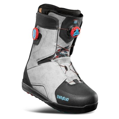 FRONT VIEW OF THIRTY TWO MENS LASHED DOUBLE BOA FAVA SNOWBOARD BOOTS FEATURES MEDIUM FLEX AND DUAL …
