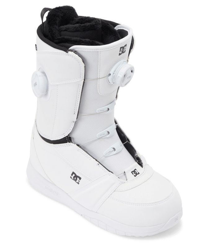 BOA VIEW OF DC WOMENS LOTUS SNOWBOARD BOOTS FEATURES PREMIUM ULTRA-COMFY LINER AND DUAL ZONE BOA FI…