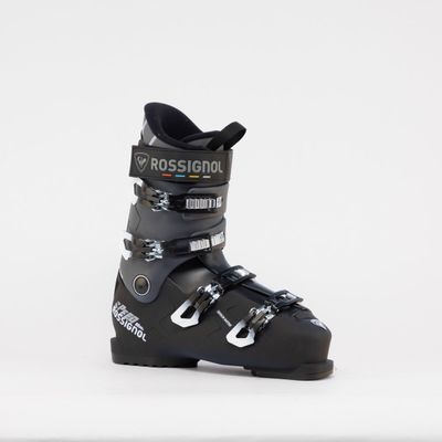 FRONT VIEW OF ROSSIGNOL MENS SPEED 80 HV+ DOWNHILL SKI BOOT FEATURES WIDE FIT FOR ALL-DAY COMFORT A…