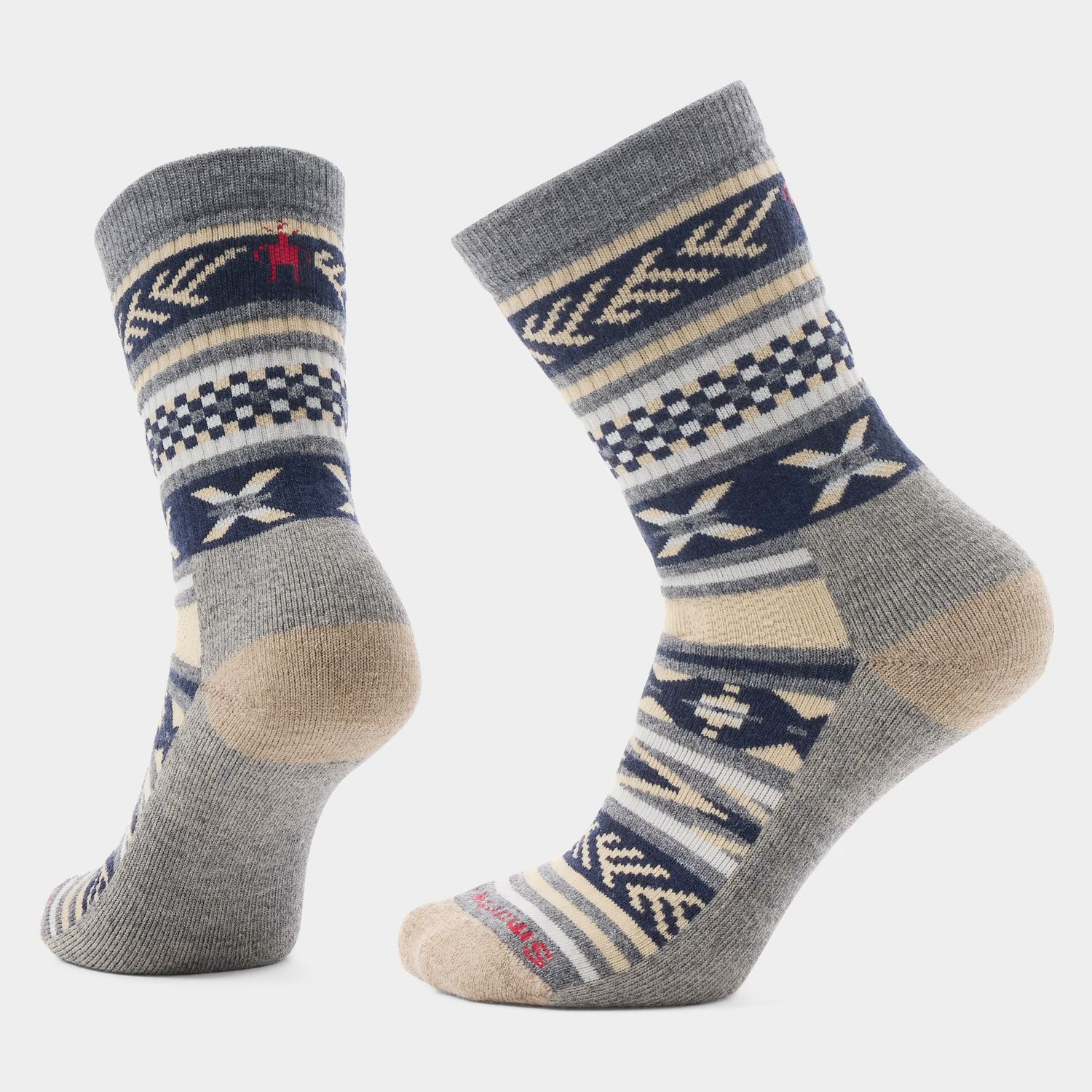 FRONT VIEW OF SMARTWOOL UNISEX EVERYDAY COZY CABIN GAMES CREW SOCKS FEATURES VERSATILE DURABILITY A…