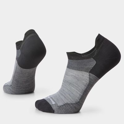 FRONT VIEW OF SMARTWOOL MENS BIKE ZERO CUSHION LOW ANKLE SOCKS FEATURES ODOR RESISTANCE AND IMPROVE…