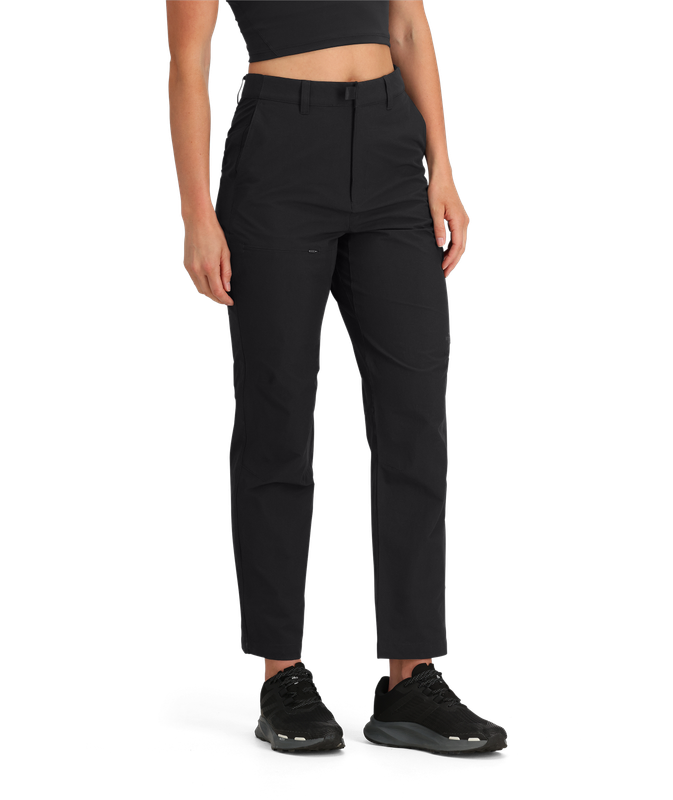FRONT VIEW OF THE NORTH FACE WOMENS BASIN PANT WITH BREATHABILITY AND WATER REPELLENCY