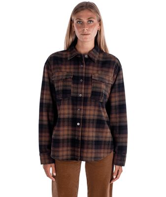 FRONT VIEW OF JETTY WOMENS ANCHOR FLANNEL FEATURES ULTRA-SOFT BRUSHED COTTON, BUTTONED CHEST POCKET…