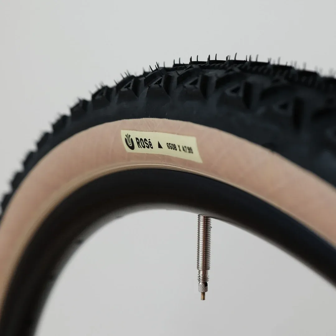Ultradynamico ROSÉ JFF Tire