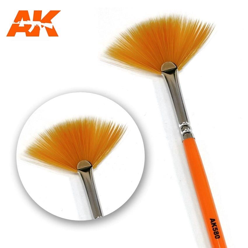 AK580 - Fan Shape Weathering Brush
