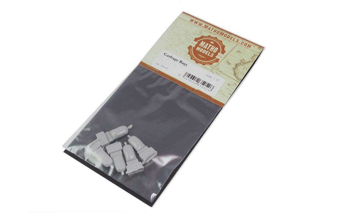 35052 - Garbage Bags - 1:35