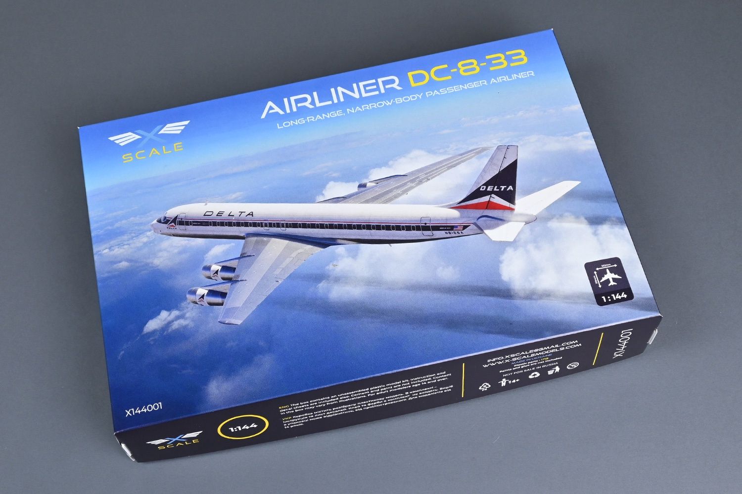 X144001 - DC-8-33 Delta - 1:144