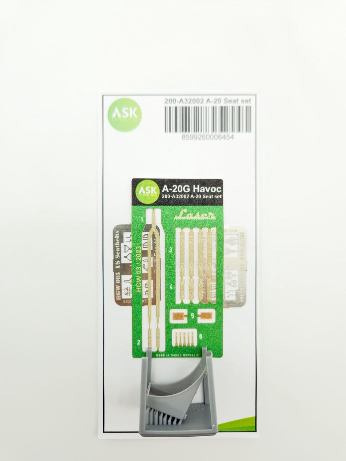 200-A32002 - A-20 Havoc - Seat SET - early type with Textil Seat Belts and photoetched belt buckles - 1:32