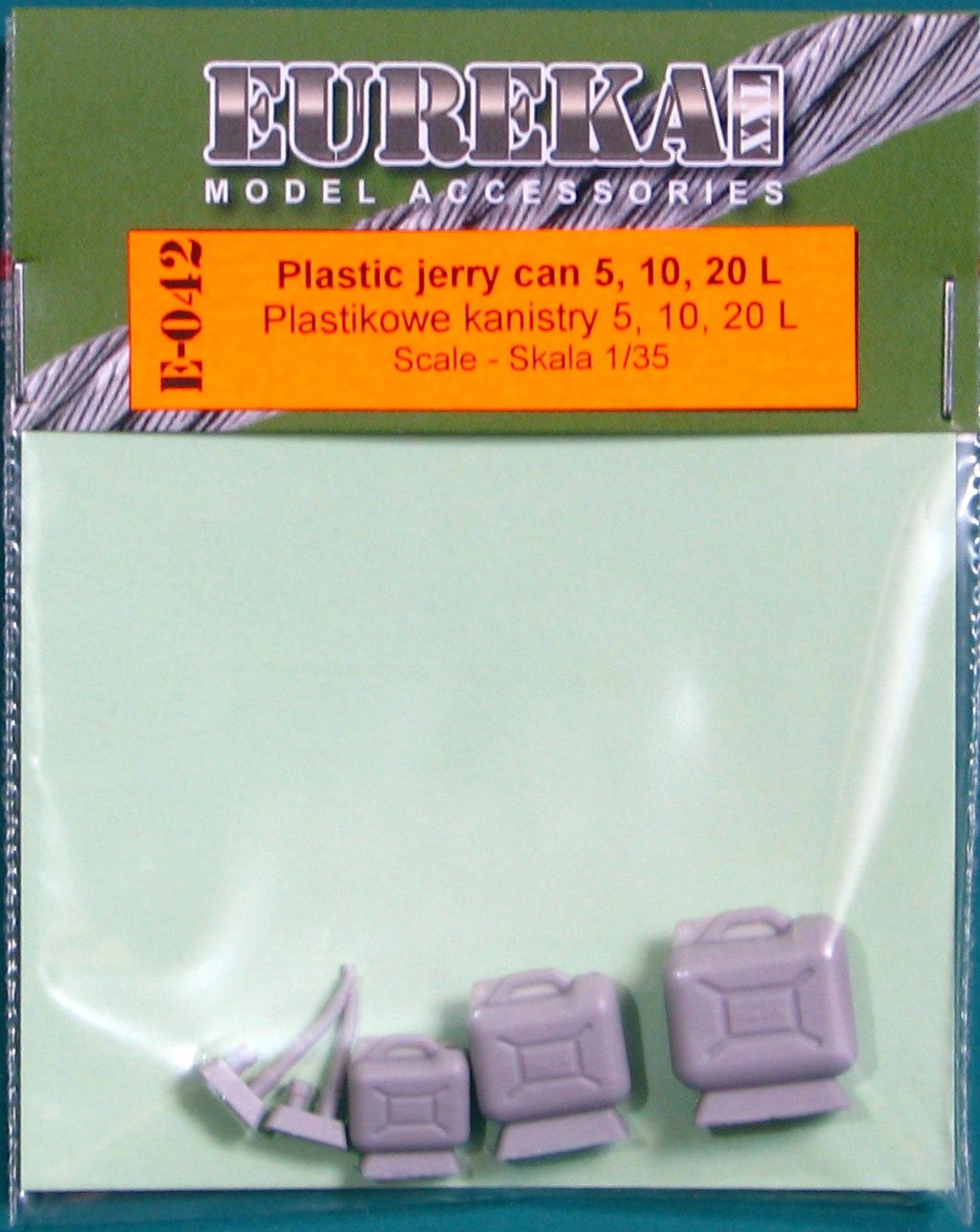 E-042 - Plastic Jerry Cans 5 l, 10 l &amp; 20 l - 1:35
