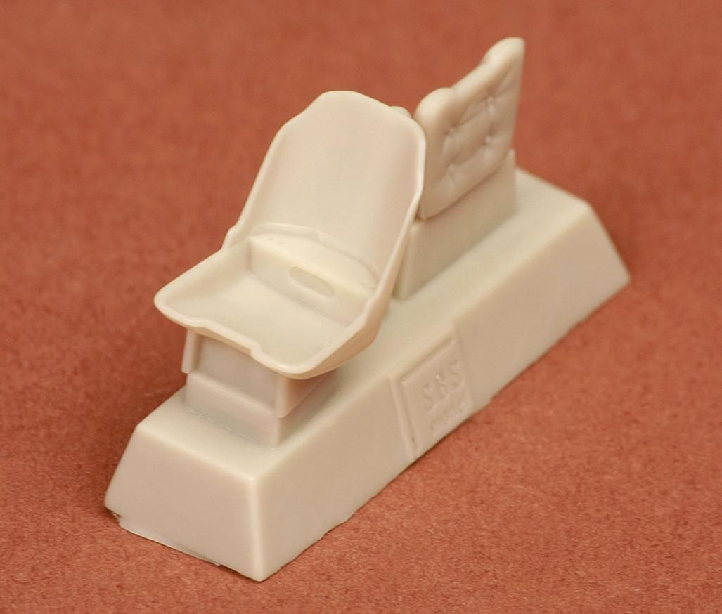 48019 - Fw-190 Seat without harness (x2) - 1:48