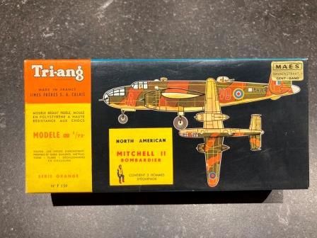 F 159 - North American Mitchell II Bombardier - 1:72