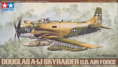61073 - Douglas A-1J Skyraider U.S. Air Force  - 1:48