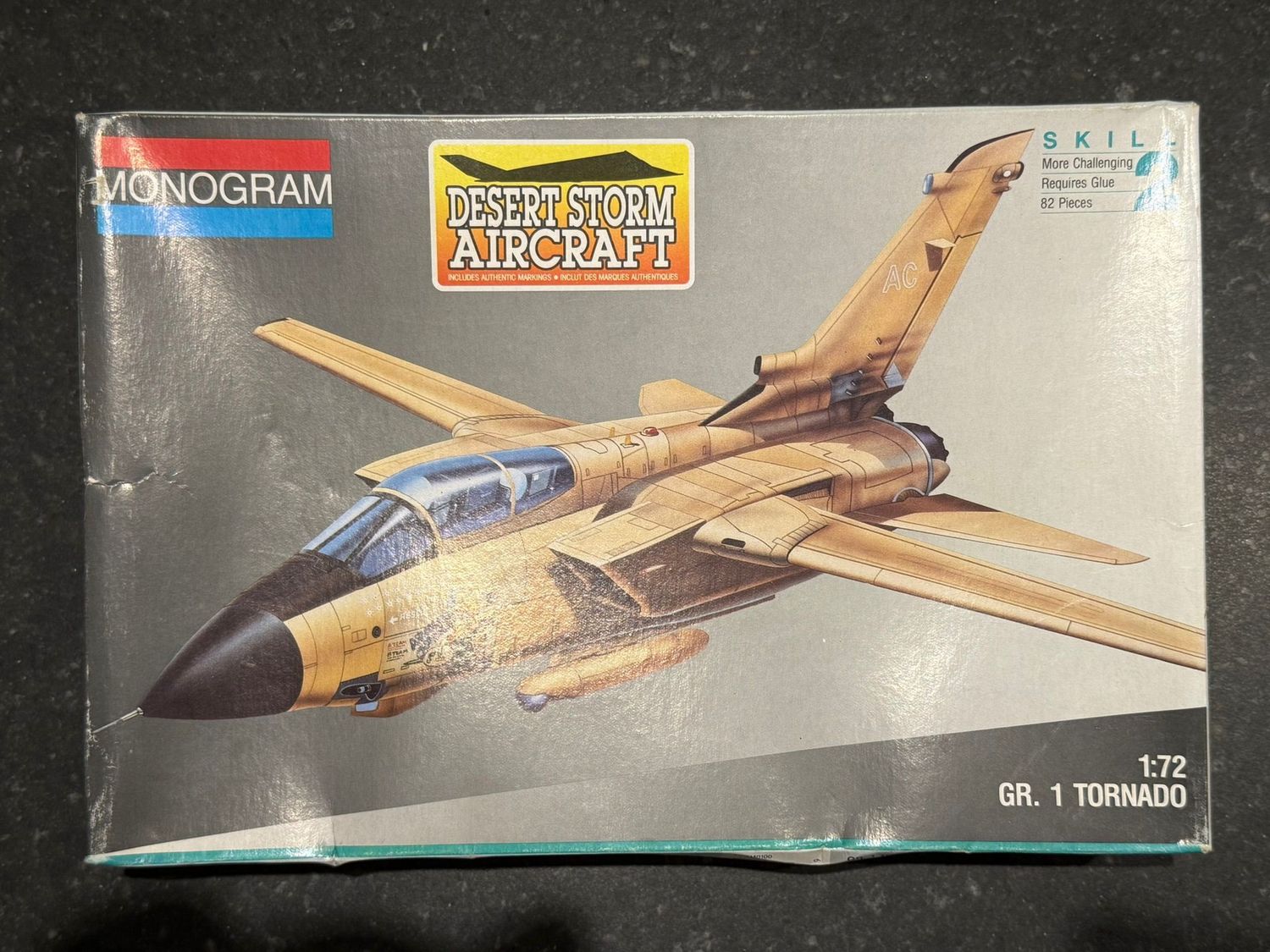 5477 - Desert Storm GR. 1 Tornado - New TIALD POD, Pylons, Laser Range finder - 1:72