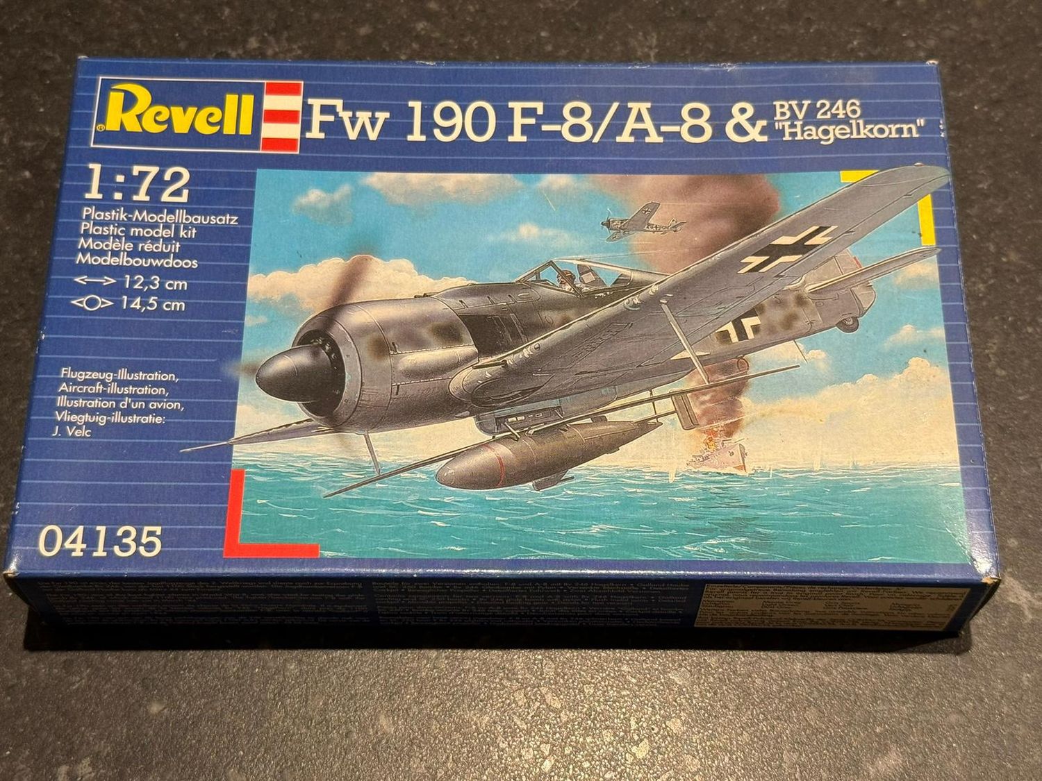 04135 - Fw 190 F-8/A-8 &amp; BV 246 &quot;Hagelkorn&quot; - 1:72