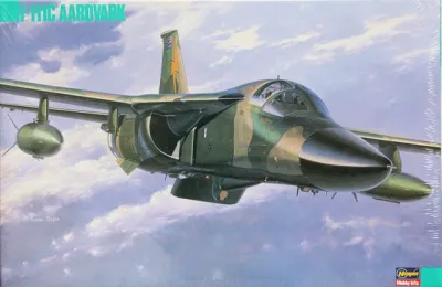 04033 - F-111C Aardvark 'R.A.A.F.' - 1:72