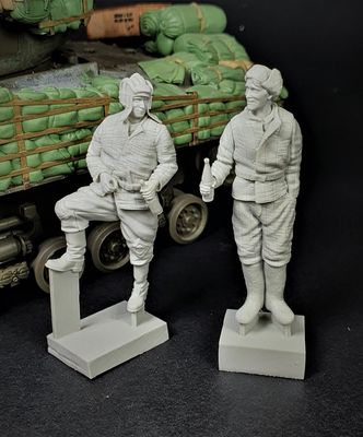 FI35-156 - Soviet Tankers at rest set - 1:35