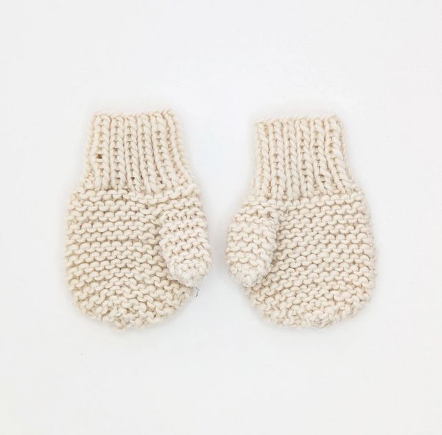 Garter Stitch Mitten Natural