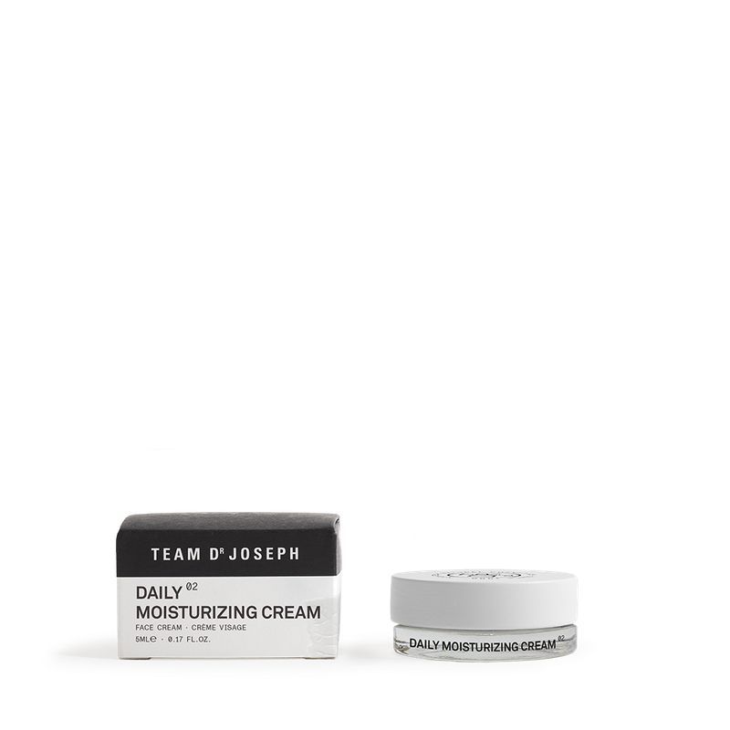 Daily Moisturizing Cream 02