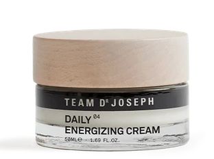 Daily Energizing Cream 04