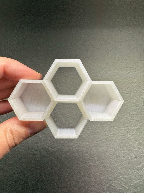 Chunky Honeycomb Hide