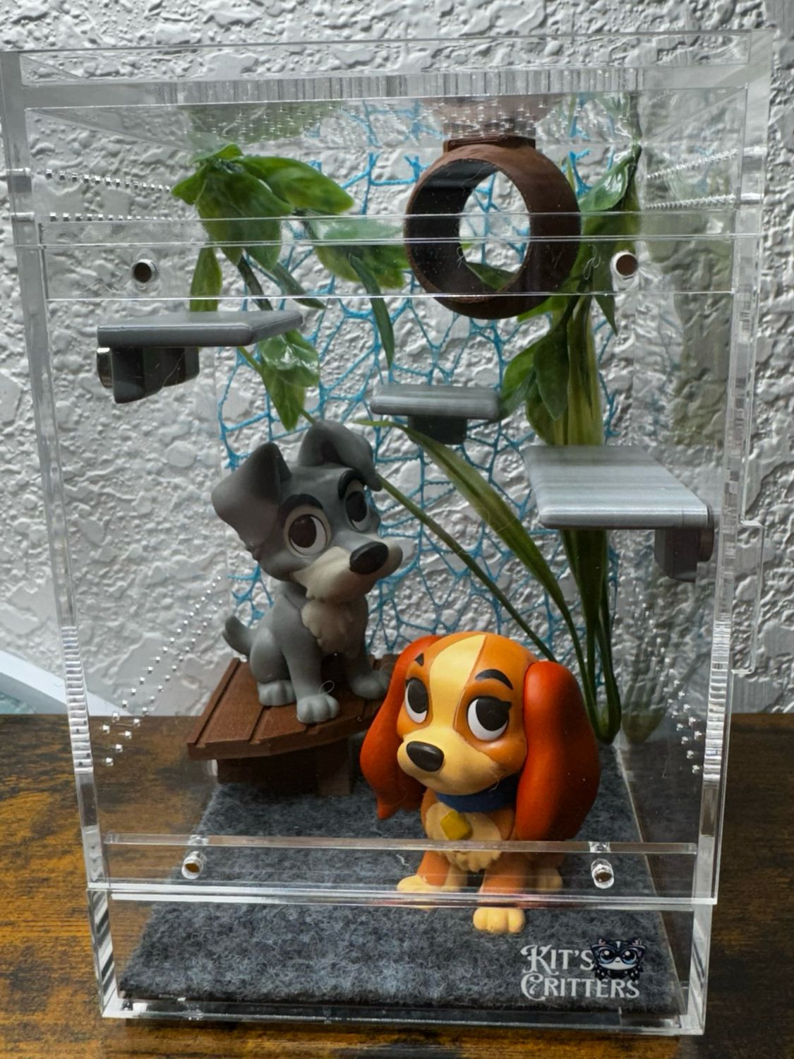 Lady And The Tramp 4x4x6&quot; Enclosure