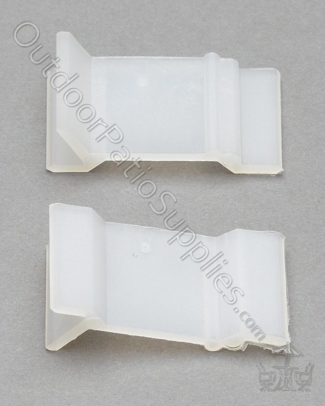 30-914 | 1 5/16” x 3/4” Table rim clip