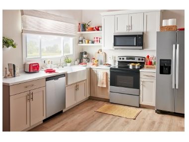 30-inch black Amana® Electric Range with Extra-Large Oven Window ​Model #: AER6303MMS